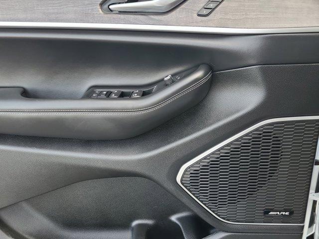 used 2022 Jeep Grand Cherokee car, priced at $33,999