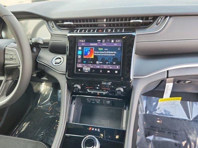 new 2025 Jeep Grand Cherokee car, priced at $45,877