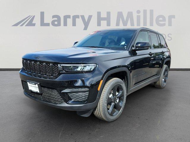 new 2025 Jeep Grand Cherokee car, priced at $45,877