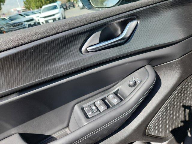 new 2025 Jeep Grand Cherokee car, priced at $45,877