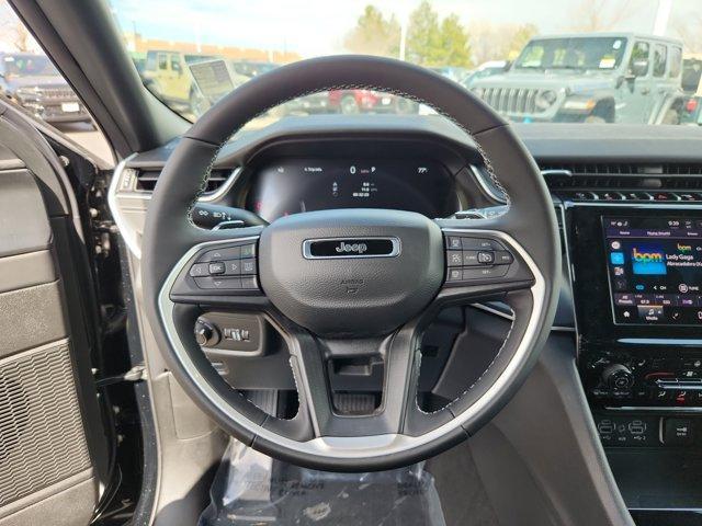 new 2025 Jeep Grand Cherokee car, priced at $45,877
