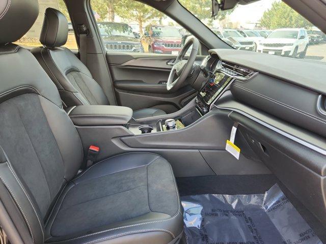new 2025 Jeep Grand Cherokee car, priced at $45,877