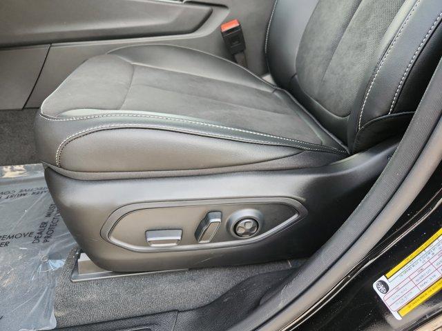 new 2025 Jeep Grand Cherokee car, priced at $45,877