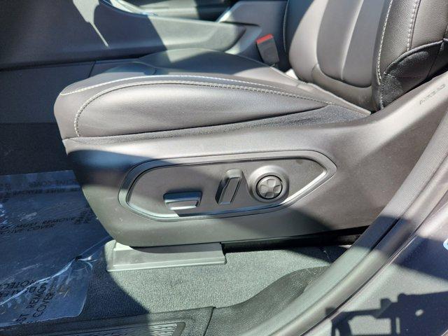 new 2025 Jeep Grand Cherokee car, priced at $45,427