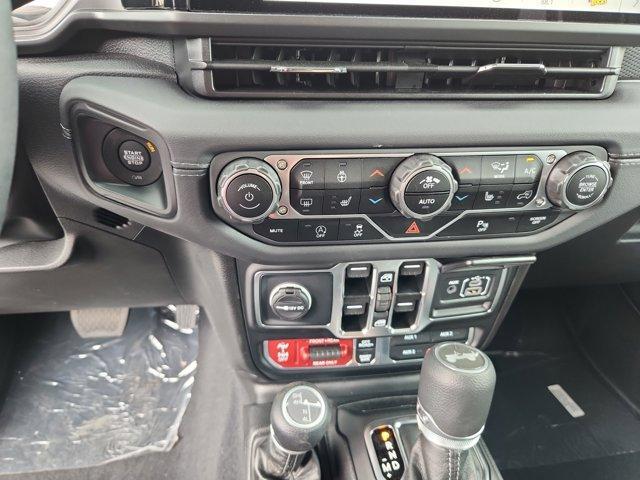 new 2025 Jeep Wrangler car, priced at $59,042