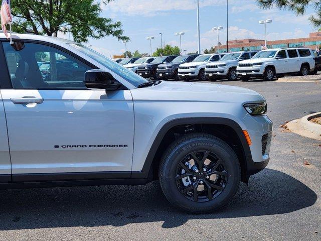 new 2024 Jeep Grand Cherokee car, priced at $42,327