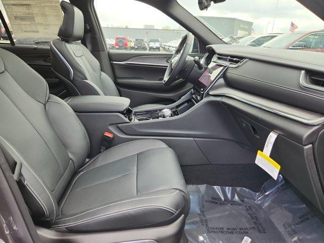 new 2025 Jeep Grand Cherokee car, priced at $66,955