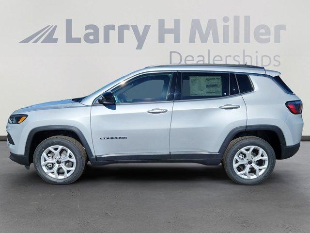 new 2025 Jeep Compass car, priced at $31,249