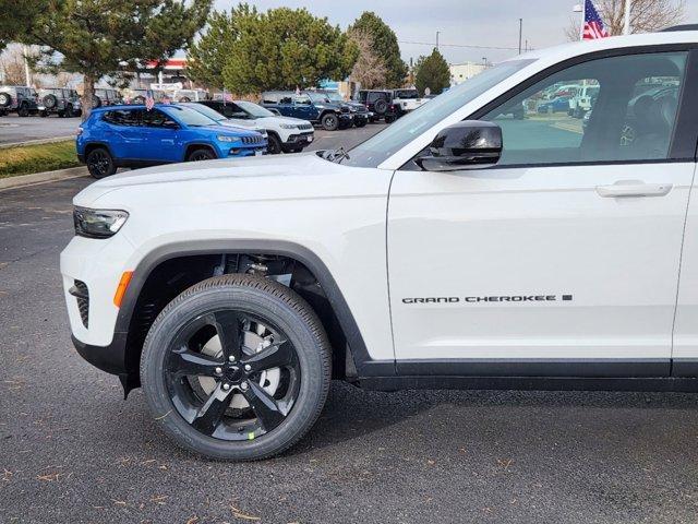 new 2025 Jeep Grand Cherokee car, priced at $45,293