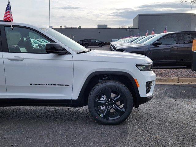 new 2025 Jeep Grand Cherokee car, priced at $45,293