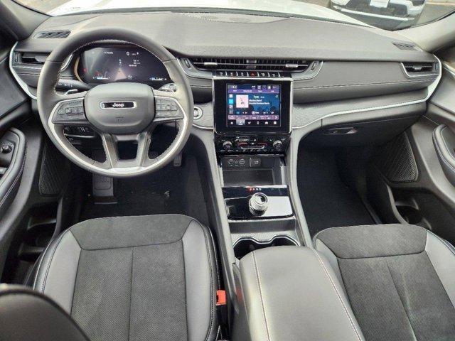 new 2025 Jeep Grand Cherokee car, priced at $43,832