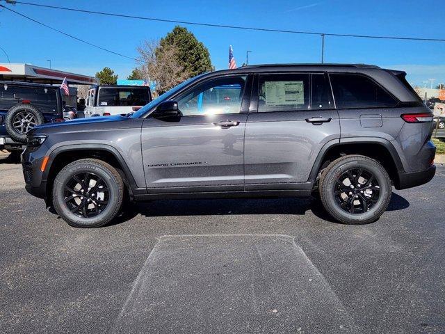 new 2025 Jeep Grand Cherokee car, priced at $44,749