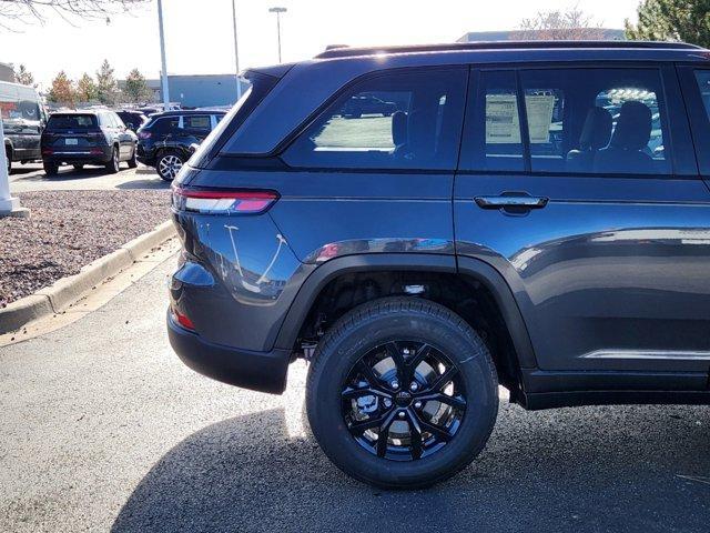 new 2025 Jeep Grand Cherokee car, priced at $44,749