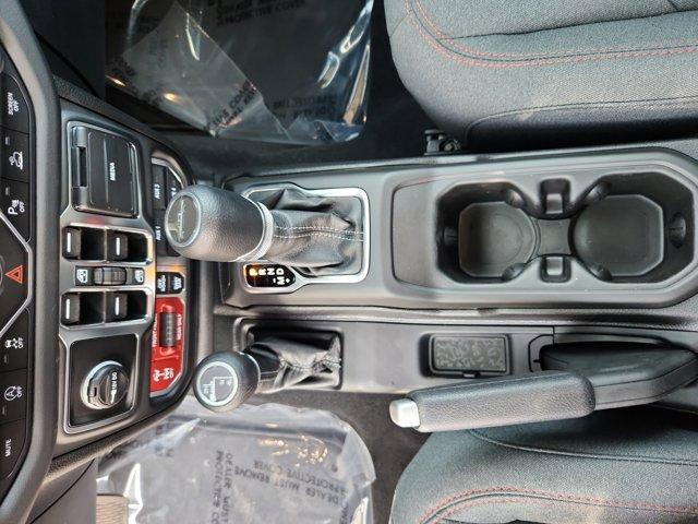 new 2025 Jeep Gladiator car, priced at $53,674