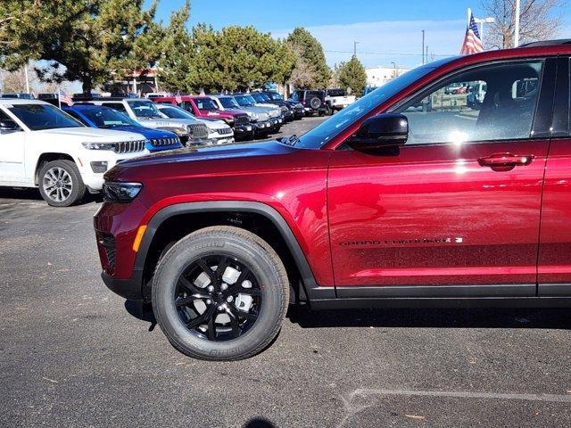 new 2025 Jeep Grand Cherokee car, priced at $45,224