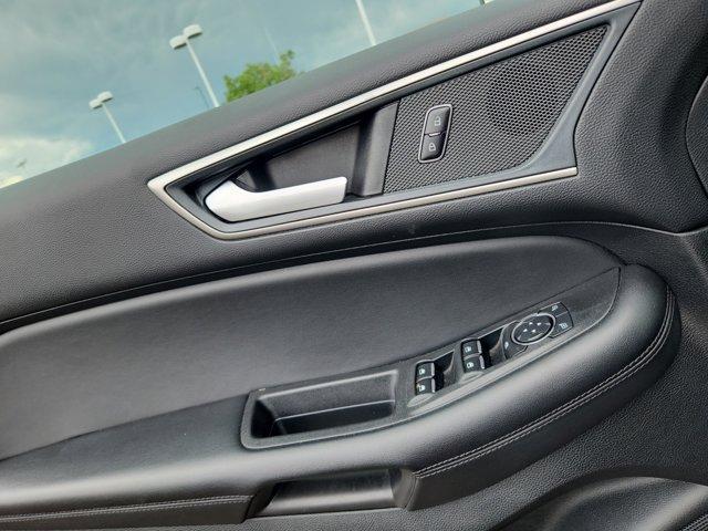 used 2024 Ford Edge car, priced at $25,001