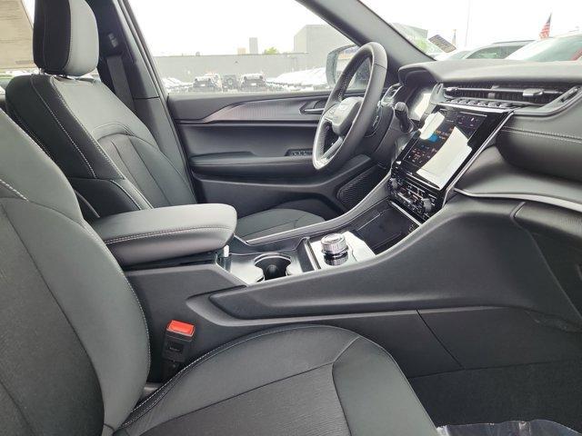 new 2025 Jeep Grand Cherokee L car, priced at $45,024