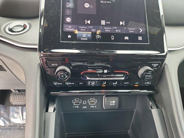 new 2025 Jeep Grand Cherokee car, priced at $39,876