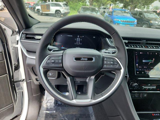 new 2025 Jeep Grand Cherokee car, priced at $39,876