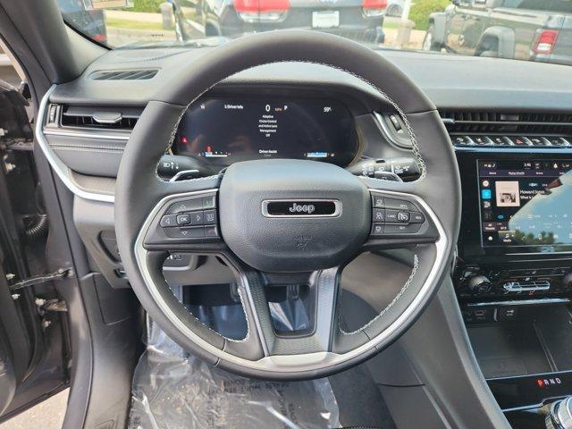 new 2025 Jeep Grand Cherokee car, priced at $45,357
