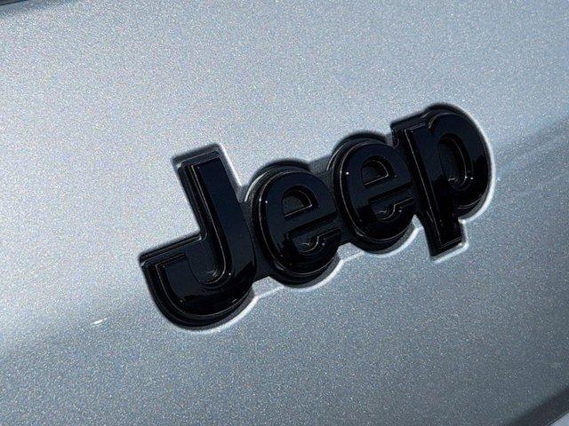 new 2025 Jeep Grand Cherokee L car, priced at $44,238