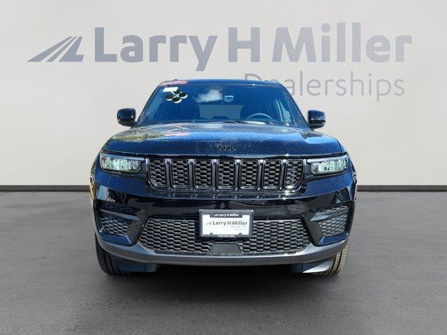 new 2025 Jeep Grand Cherokee car, priced at $45,877