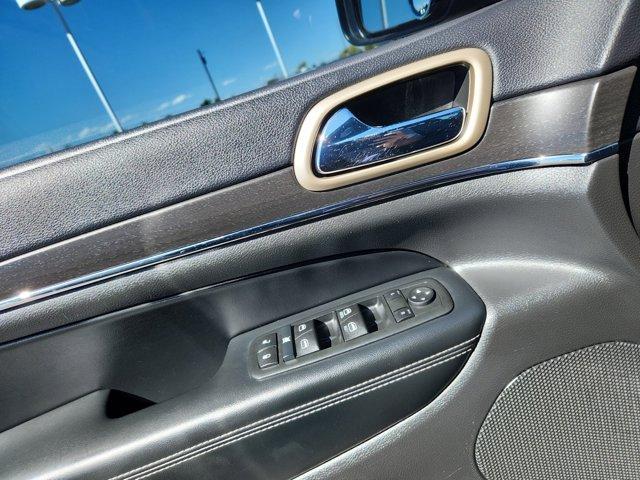 used 2015 Jeep Grand Cherokee car, priced at $15,882