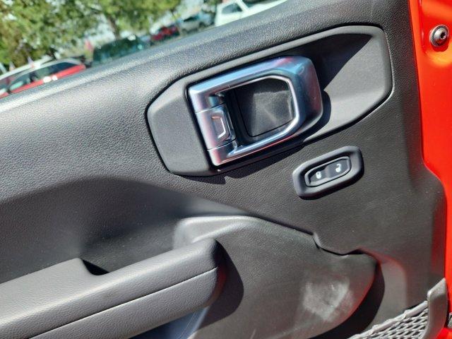 new 2025 Jeep Wrangler car, priced at $45,268