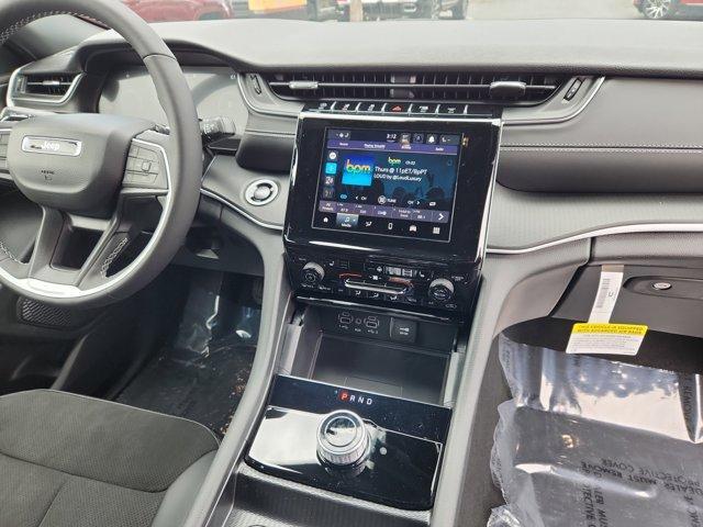new 2025 Jeep Grand Cherokee car, priced at $47,886