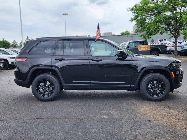 new 2024 Jeep Grand Cherokee car, priced at $46,729