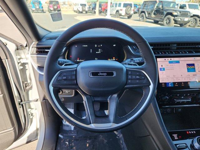 new 2025 Jeep Grand Cherokee car, priced at $50,271