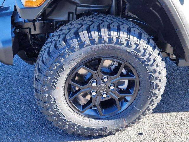 new 2025 Jeep Wrangler car, priced at $53,241
