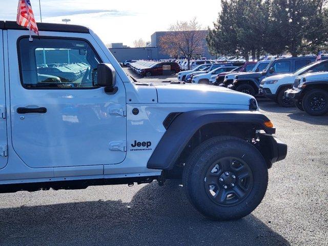 new 2025 Jeep Wrangler car, priced at $41,949