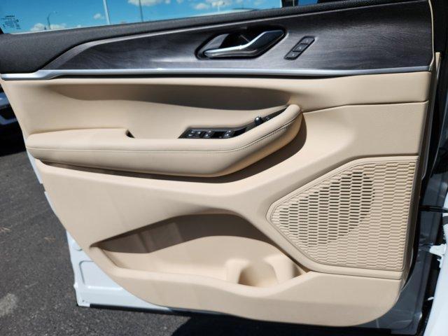 new 2025 Jeep Grand Cherokee car, priced at $44,838