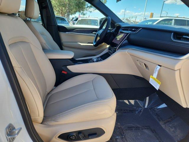 new 2025 Jeep Grand Cherokee car, priced at $44,838