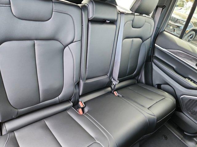 new 2025 Jeep Grand Cherokee car, priced at $52,372