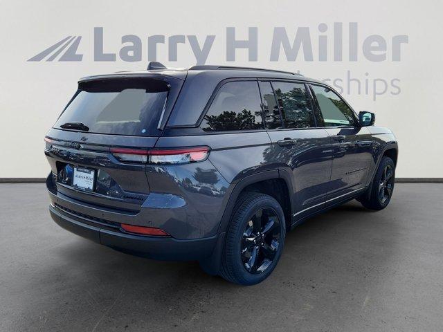new 2025 Jeep Grand Cherokee car, priced at $52,372