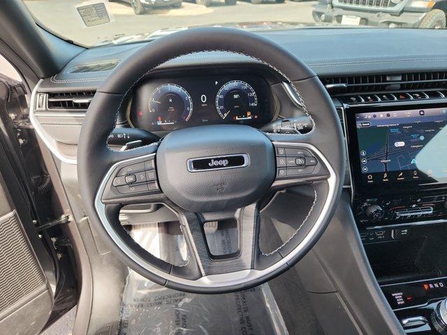 new 2025 Jeep Grand Cherokee car, priced at $52,372