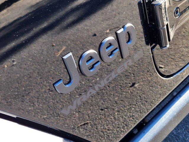 new 2025 Jeep Wrangler car, priced at $55,397