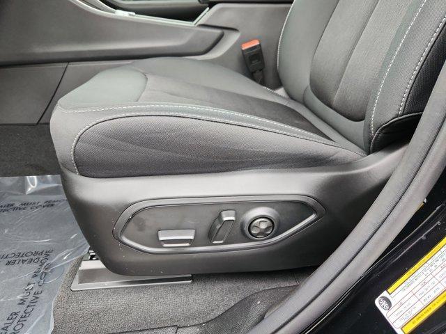 new 2025 Jeep Grand Cherokee car, priced at $38,528