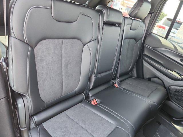 new 2025 Jeep Grand Cherokee car, priced at $46,569