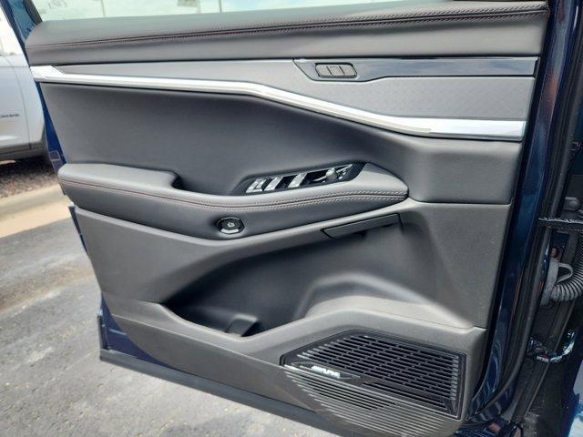 new 2025 Jeep Wagoneer S car, priced at $58,168