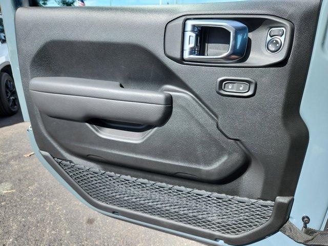 new 2025 Jeep Wrangler car, priced at $53,273