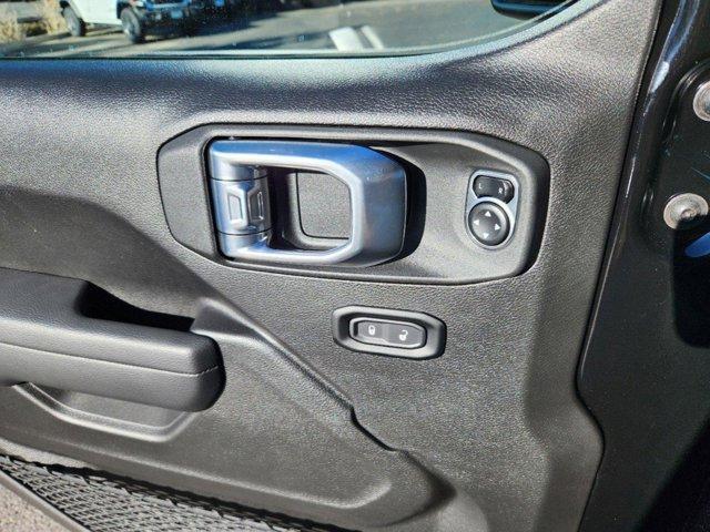 new 2025 Jeep Wrangler car, priced at $54,549