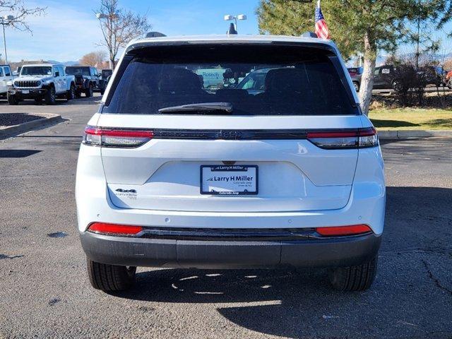 new 2025 Jeep Grand Cherokee car, priced at $43,690