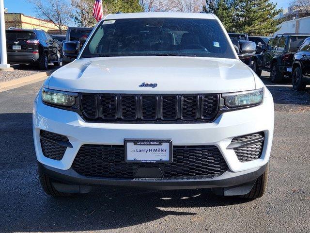 new 2025 Jeep Grand Cherokee car, priced at $43,690