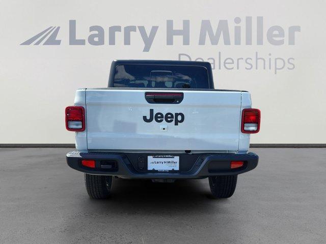 new 2025 Jeep Gladiator car, priced at $42,909