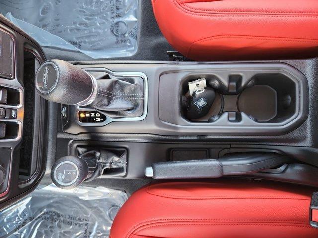 new 2025 Jeep Gladiator car, priced at $55,899