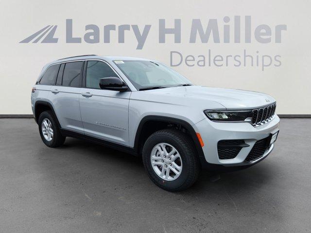 new 2025 Jeep Grand Cherokee car, priced at $38,210
