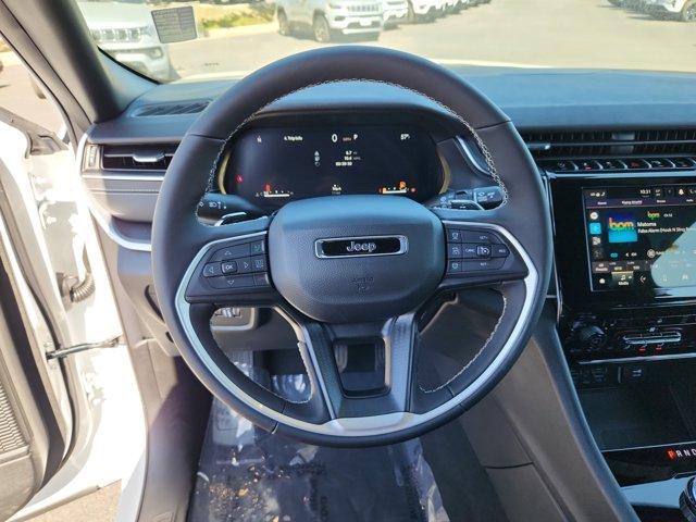 new 2025 Jeep Grand Cherokee car, priced at $43,660